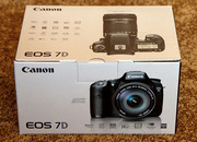 Canon EOS 7D Цифровые зеркальные фотокамеры с объективом